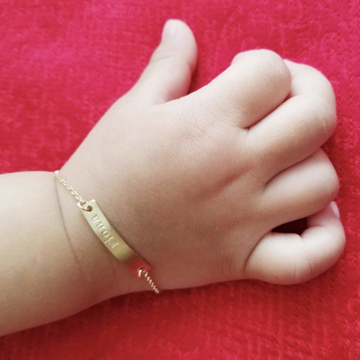 infant-personalized-bracelet